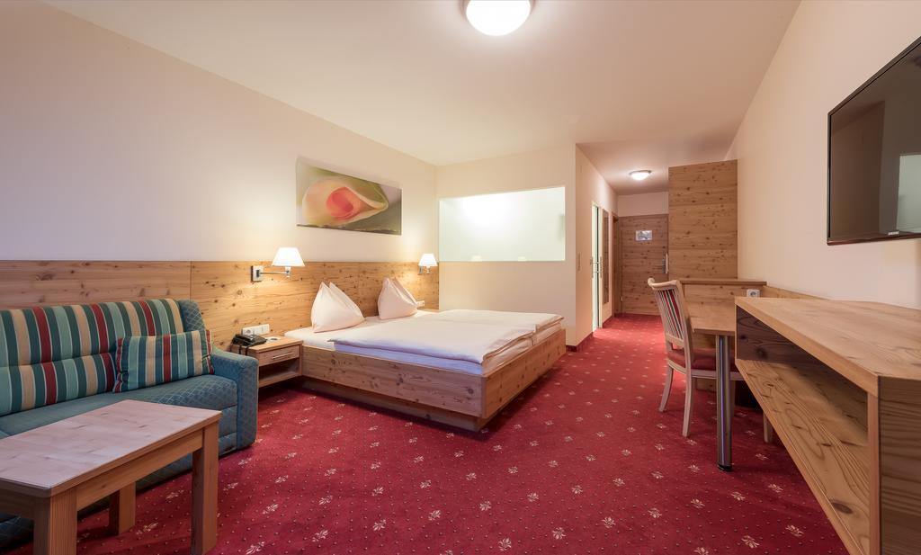 Hotel Leonhard Leogang Esterno foto