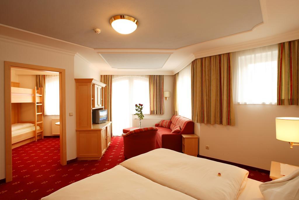 Hotel Leonhard Leogang Esterno foto